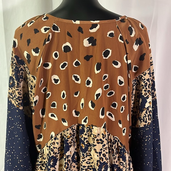 Hailey & Co. Navy Brown & Beige Mixed Print V-Neck Babydoll Blouse - Picture 10 of 16